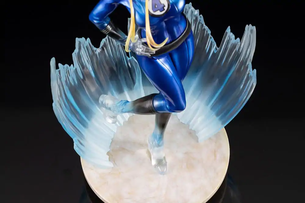 Marvel Bishoujo 1/7 Invisible Woman Ultimate PVC szobor figura 31 cm termékfotó