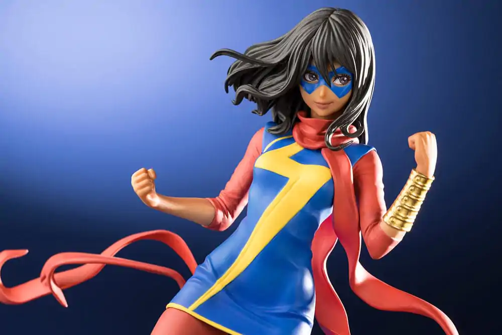 Marvel Bishoujo 1/7 Mrs. Marvel Renewal Package PVC szobor figura 20 cm termékfotó
