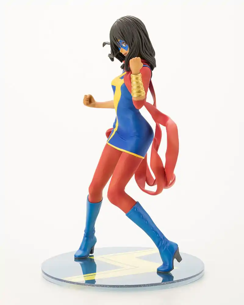 Marvel Bishoujo 1/7 Mrs. Marvel Renewal Package PVC szobor figura 20 cm termékfotó