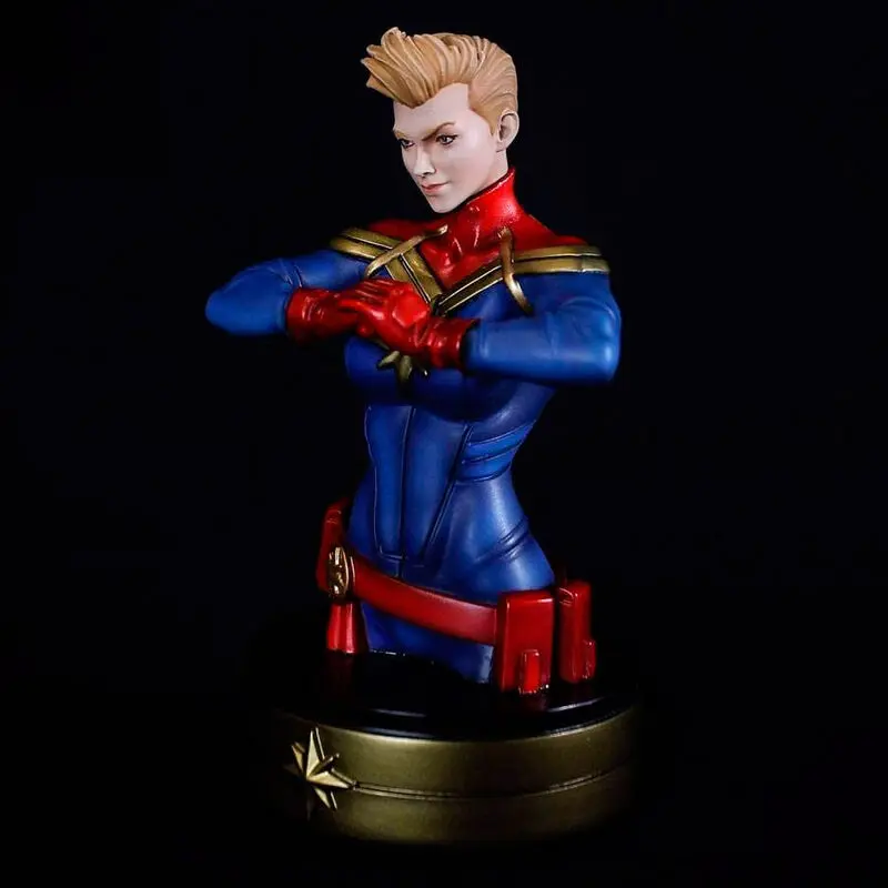 Marvel Captain Marvel mellszobor 20cm termékfotó