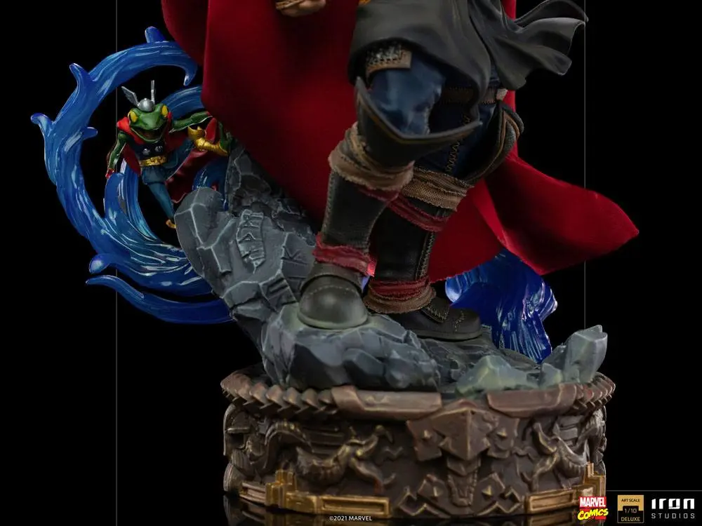 Marvel Comics Deluxe Art Scale 1/10 Thor Unleashed szobor figura 28 cm termékfotó