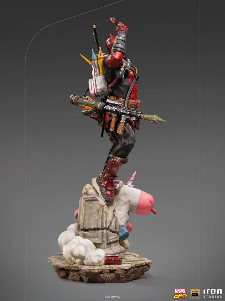 Marvel Comics Deluxe BDS Art Scale 1/10 Deadpool szobor figura 24 cm termékfotó