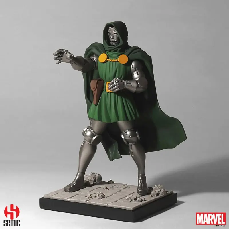 Marvel Comics Legacy Collection Dr. Doom szobor figura 26 cm termékfotó