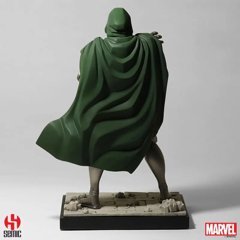 Marvel Comics Legacy Collection Dr. Doom szobor figura 26 cm termékfotó