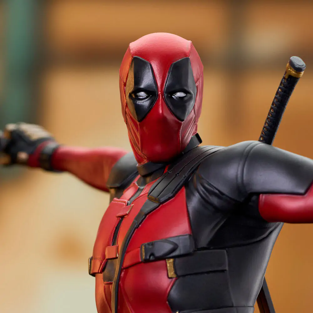 Marvel Deadpool & Wolverine Deadpool figura 25cm termékfotó