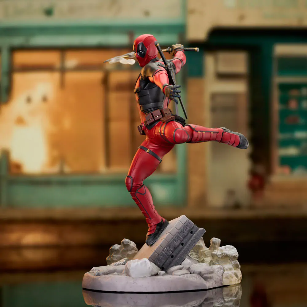 Marvel Deadpool & Wolverine Deadpool figura 25cm termékfotó