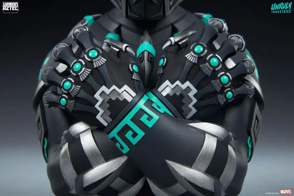 Marvel Designer Collectible Black Panther by Jesse Hernandez Vinyl mellszobor figura 19 cm termékfotó