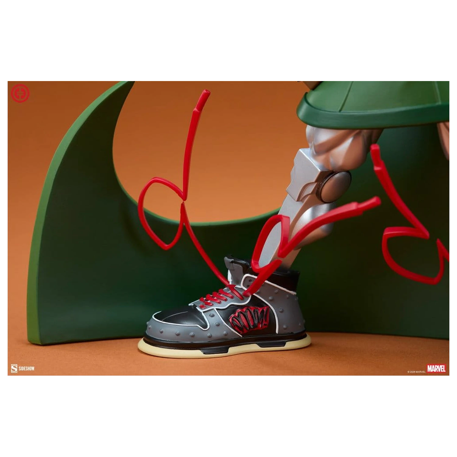 Marvel Designer Collectible szobor figura Dr. Doom 25 cm termékfotó