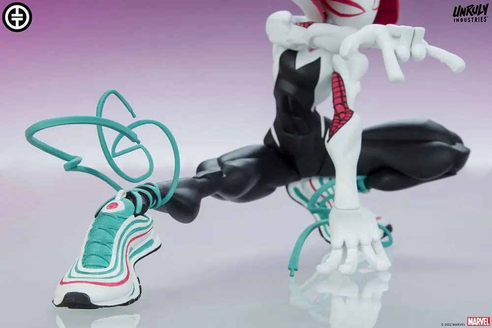 Marvel Designer Series Vinyl szobor figura Ghost-Spider by Tracy Tubera 13 cm termékfotó