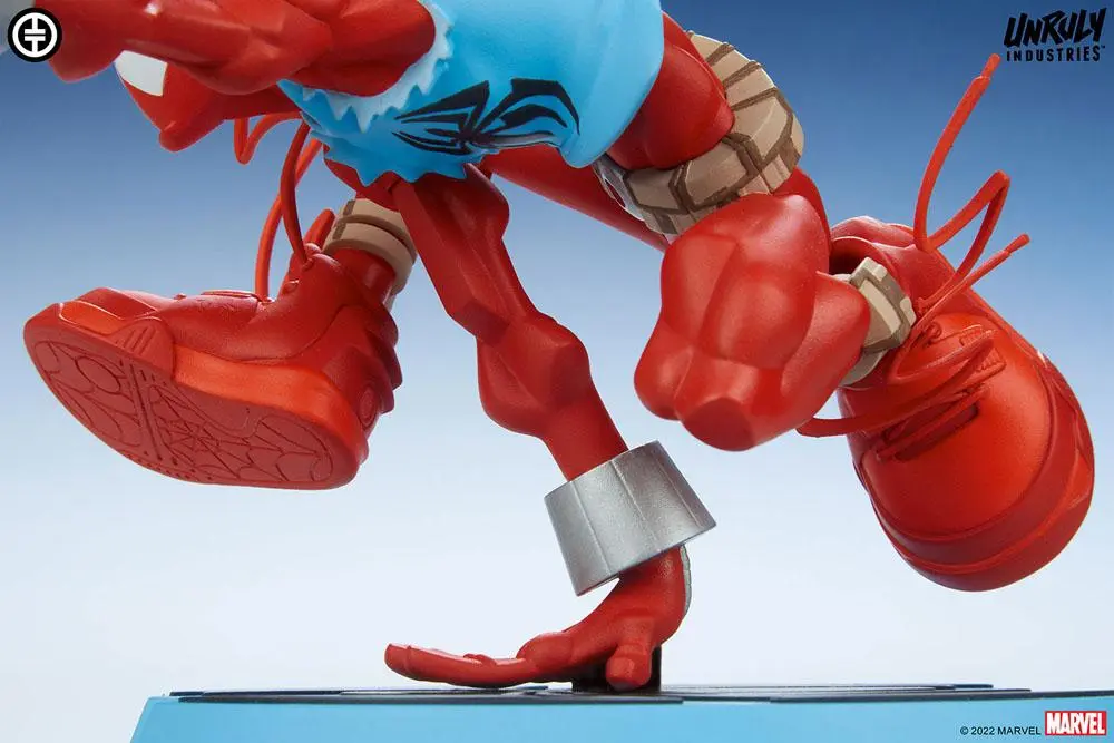 Marvel Designer Series Vinyl szobor figura Scarlet Spider by Tracy Tubera 14 cm termékfotó
