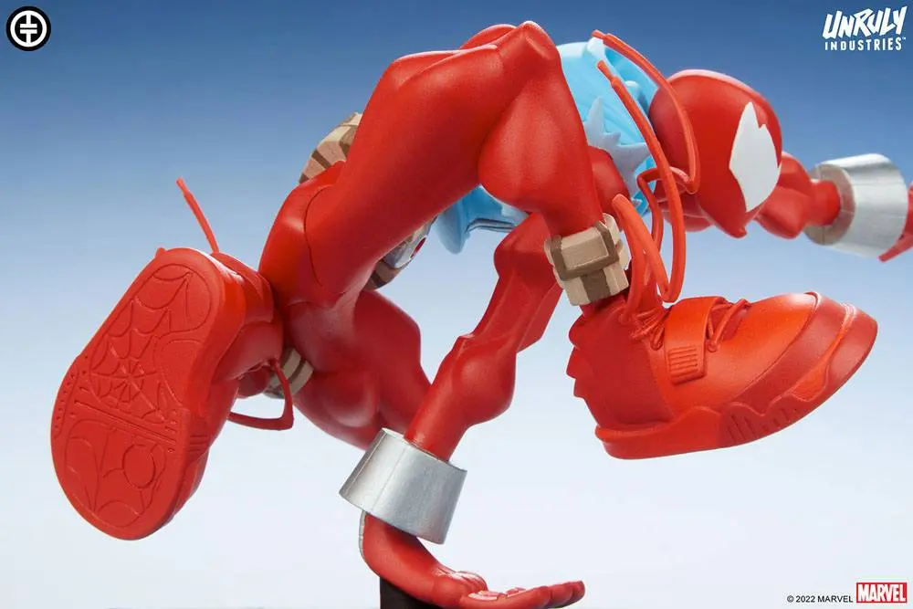 Marvel Designer Series Vinyl szobor figura Scarlet Spider by Tracy Tubera 14 cm termékfotó