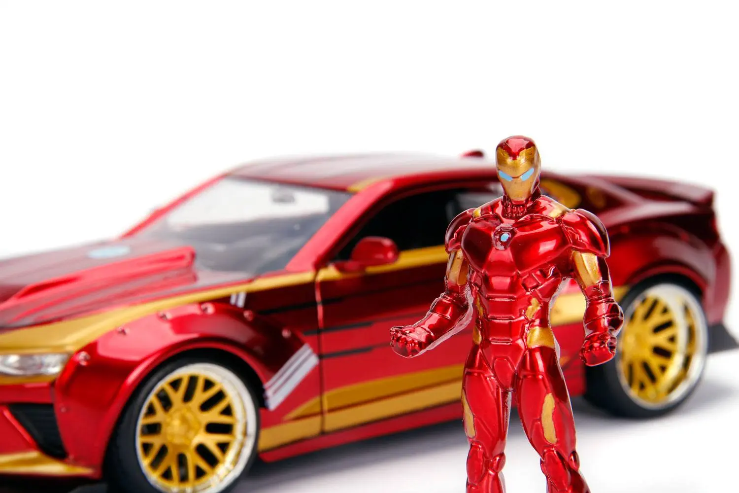 Marvel Diecast Model 1/24 Iron Man &amp; 2016 Chevrolet Camaro termékfotó