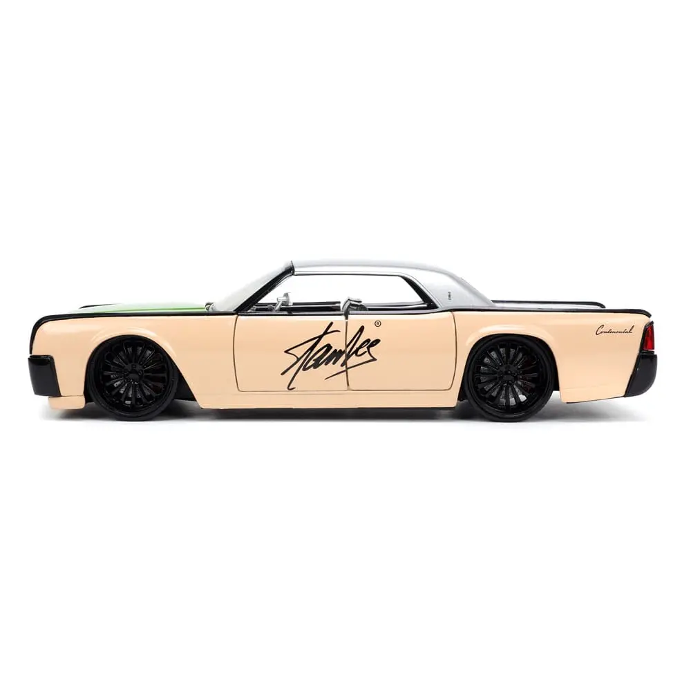 Marvel Hollywood Rides Diecast Model 1/24 1963 Lincoln Continental és Stan Lee figura termékfotó
