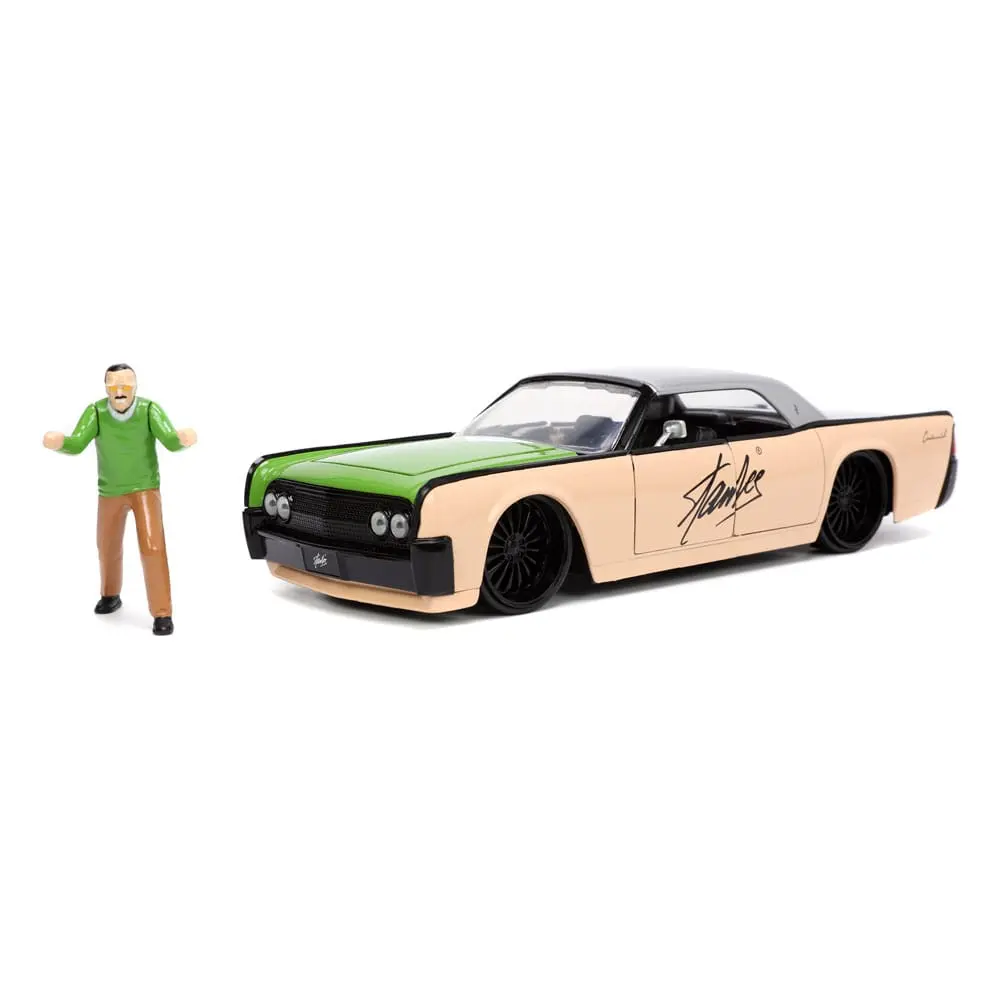 Marvel Hollywood Rides Diecast Model 1/24 1963 Lincoln Continental és Stan Lee figura termékfotó