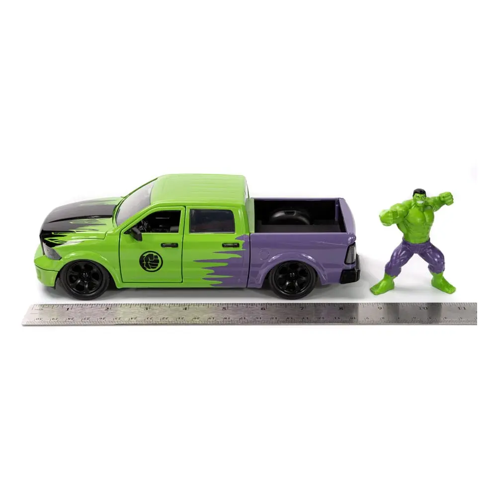 Marvel Hollywood Rides Diecast Model 1/24 2014 Ram 1500 with Hulk figura termékfotó