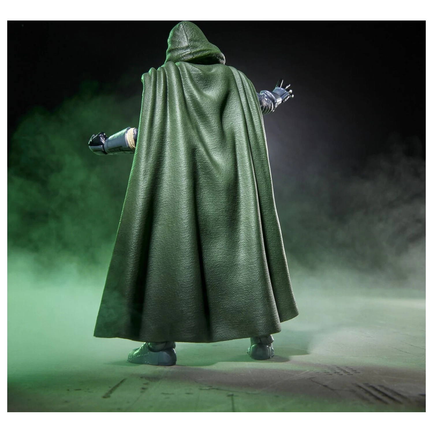 Marvel Legends Series Avengers Doomsday Doctor Doom figura 15cm termékfotó
