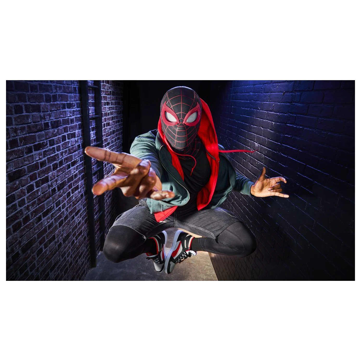 Marvel Legends Series Spider-Man Miles Morales elektromos mask termékfotó