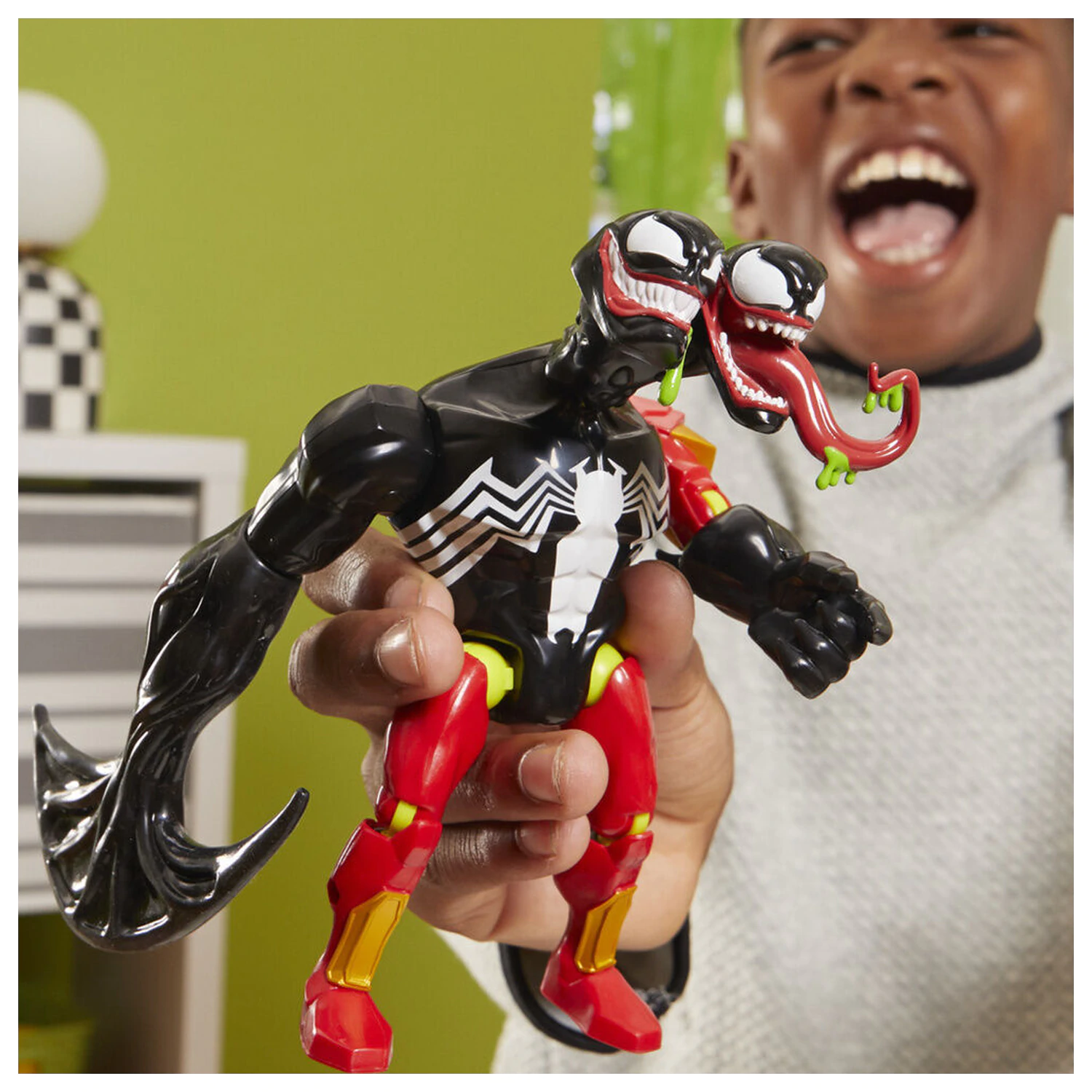 Marvel Mix Mashers Venom Deluxe figura 12cm termékfotó