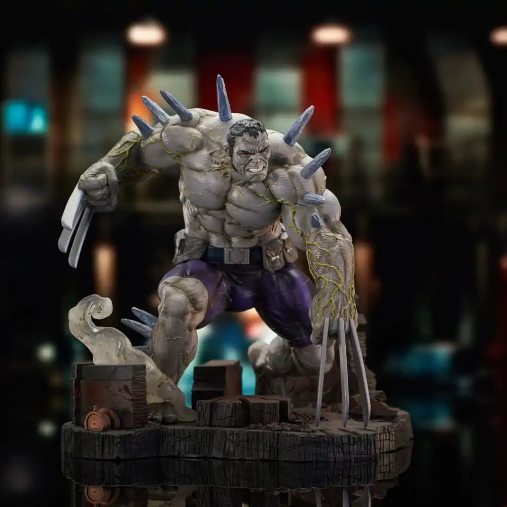 Marvel Premier Collection Weapon Hulk szobor figura 28 cm termékfotó