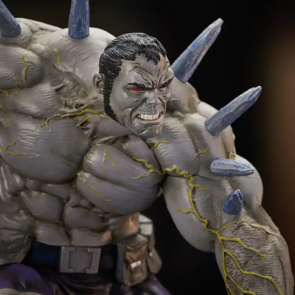 Marvel Premier Collection Weapon Hulk szobor figura 28 cm termékfotó