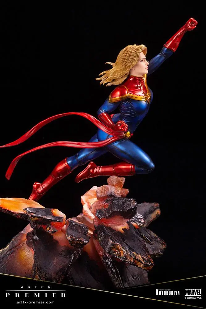 Marvel Universe ARTFX Premier 1/10 Captain Marvel PVC szobor figura 27 cm termékfotó