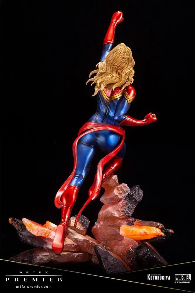 Marvel Universe ARTFX Premier 1/10 Captain Marvel PVC szobor figura 27 cm termékfotó