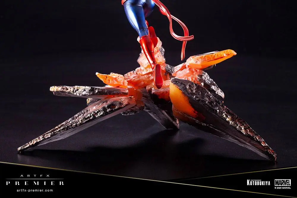 Marvel Universe ARTFX Premier 1/10 Captain Marvel PVC szobor figura 27 cm termékfotó