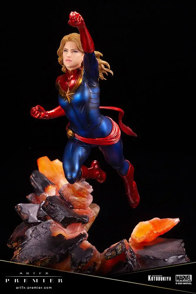 Marvel Universe ARTFX Premier 1/10 Captain Marvel PVC szobor figura 27 cm termékfotó