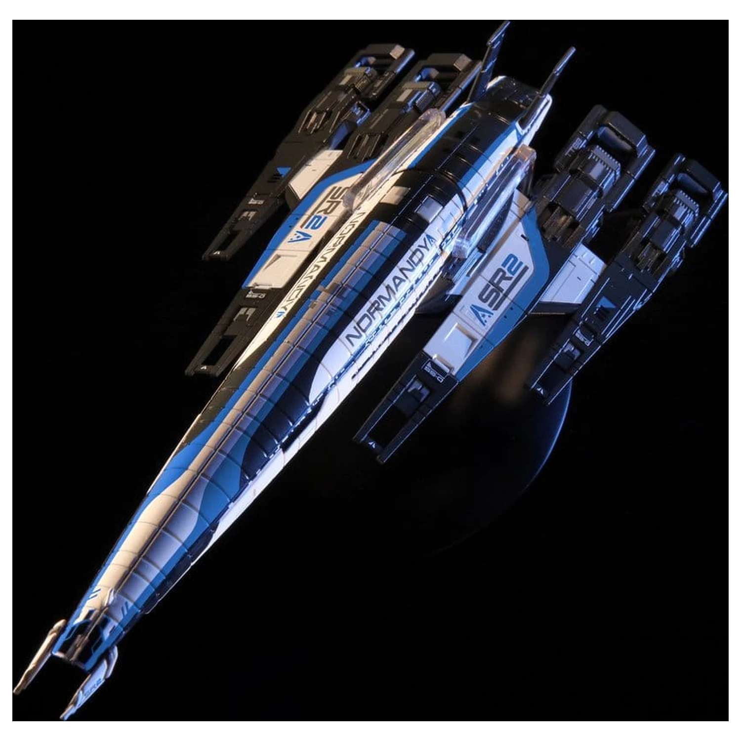 Mass Effect Die-Cast Normandy SR-2 figura 22 cm  termékfotó