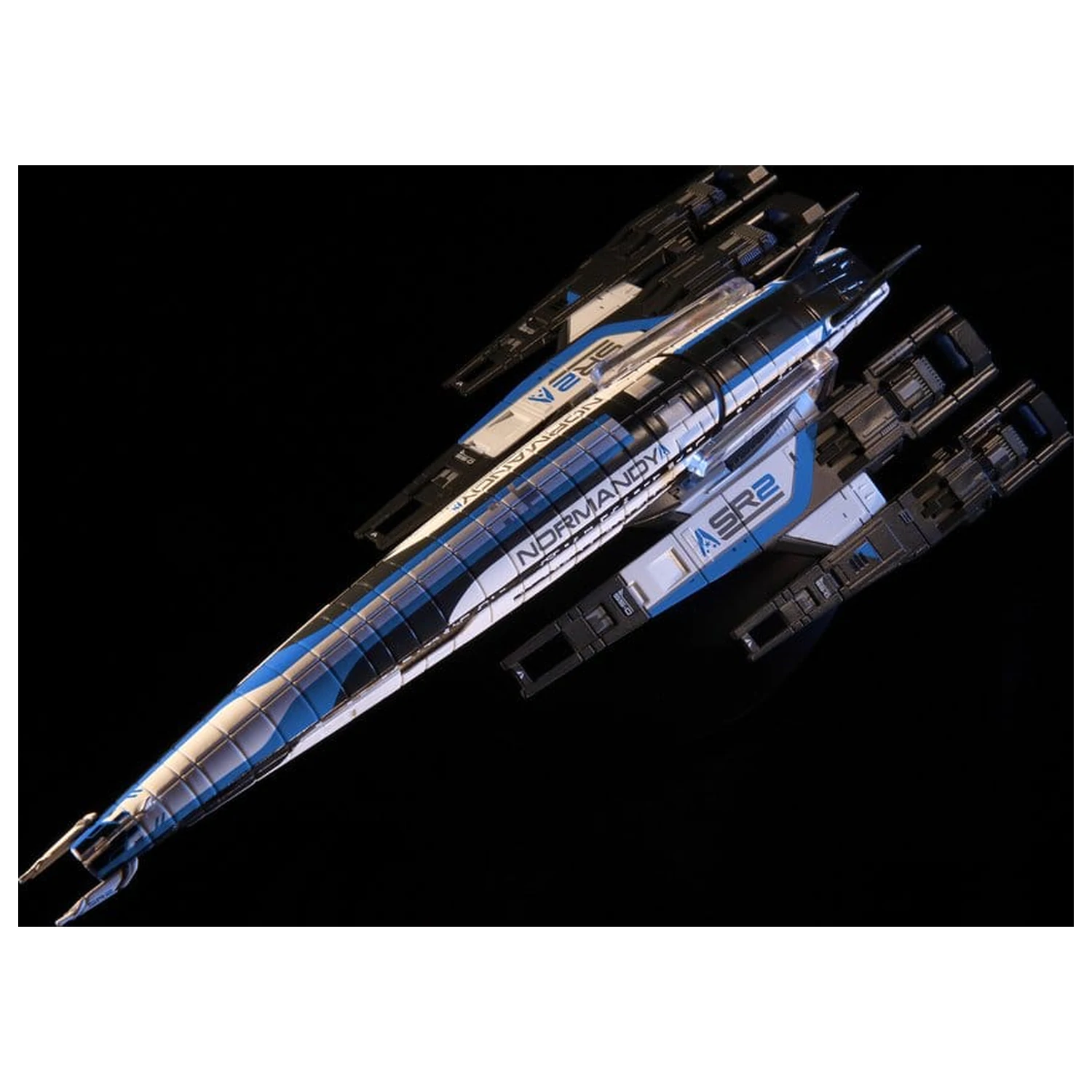 Mass Effect Die-Cast Normandy SR-2 figura 22 cm  termékfotó