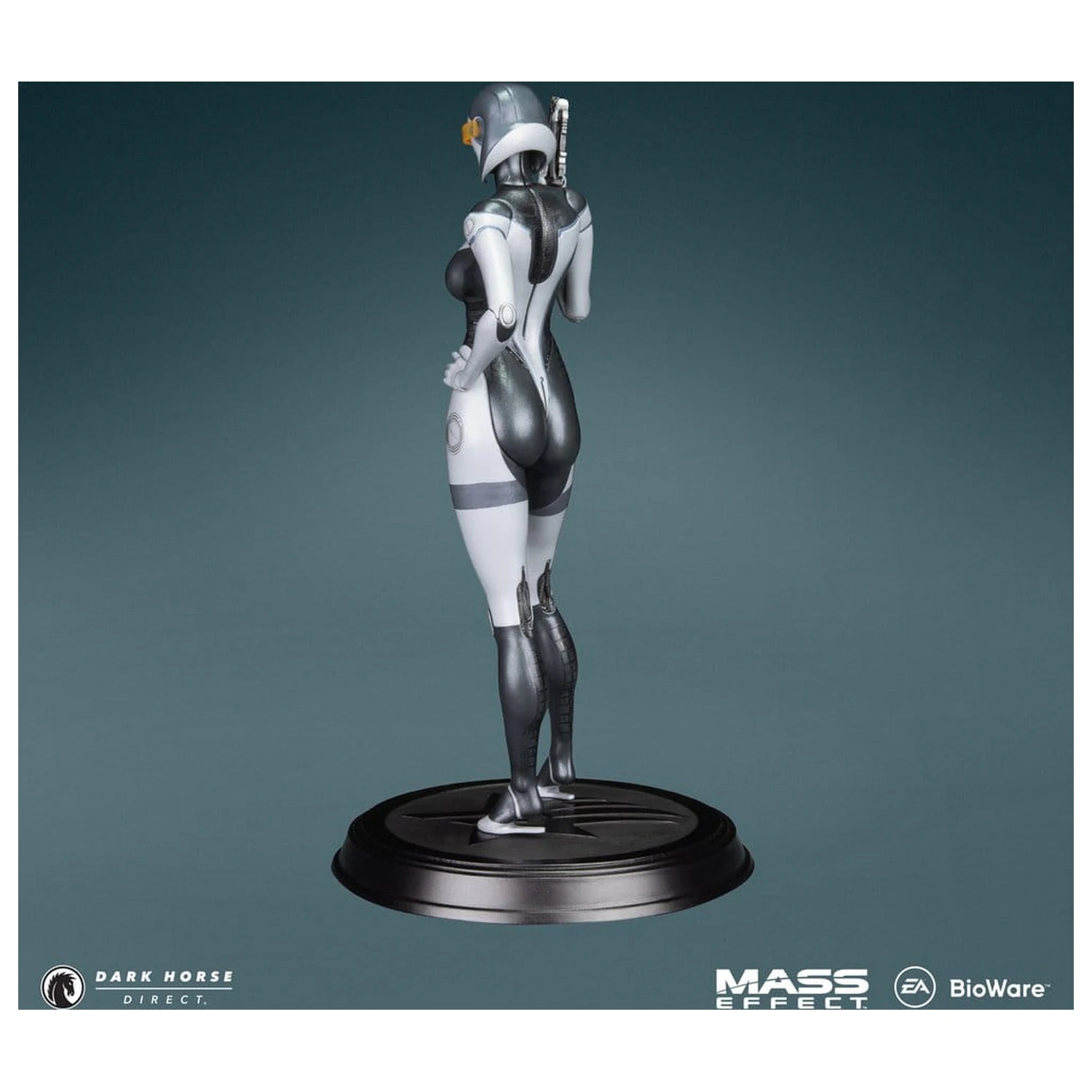 Mass Effect EDI PVC figura 22 cm termékfotó