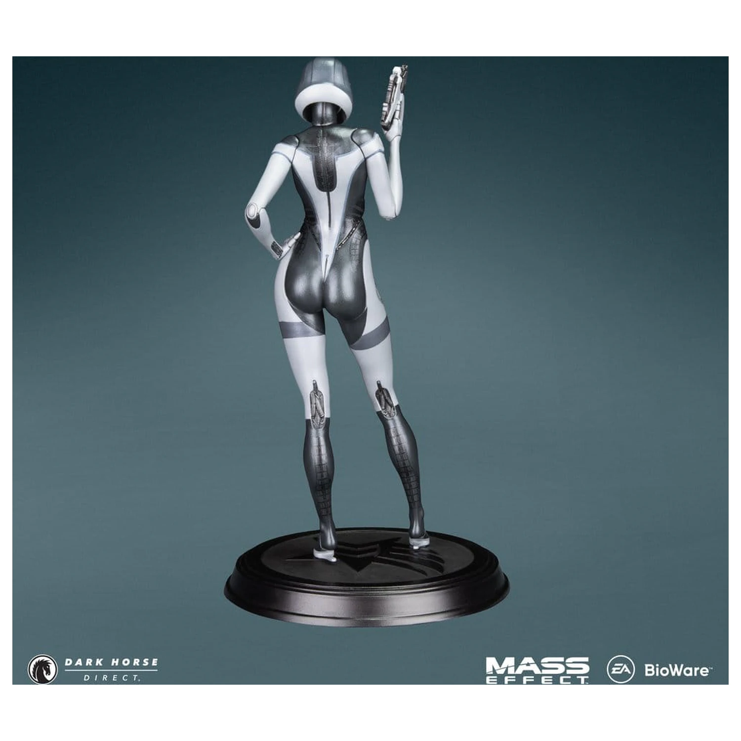 Mass Effect EDI PVC figura 22 cm termékfotó