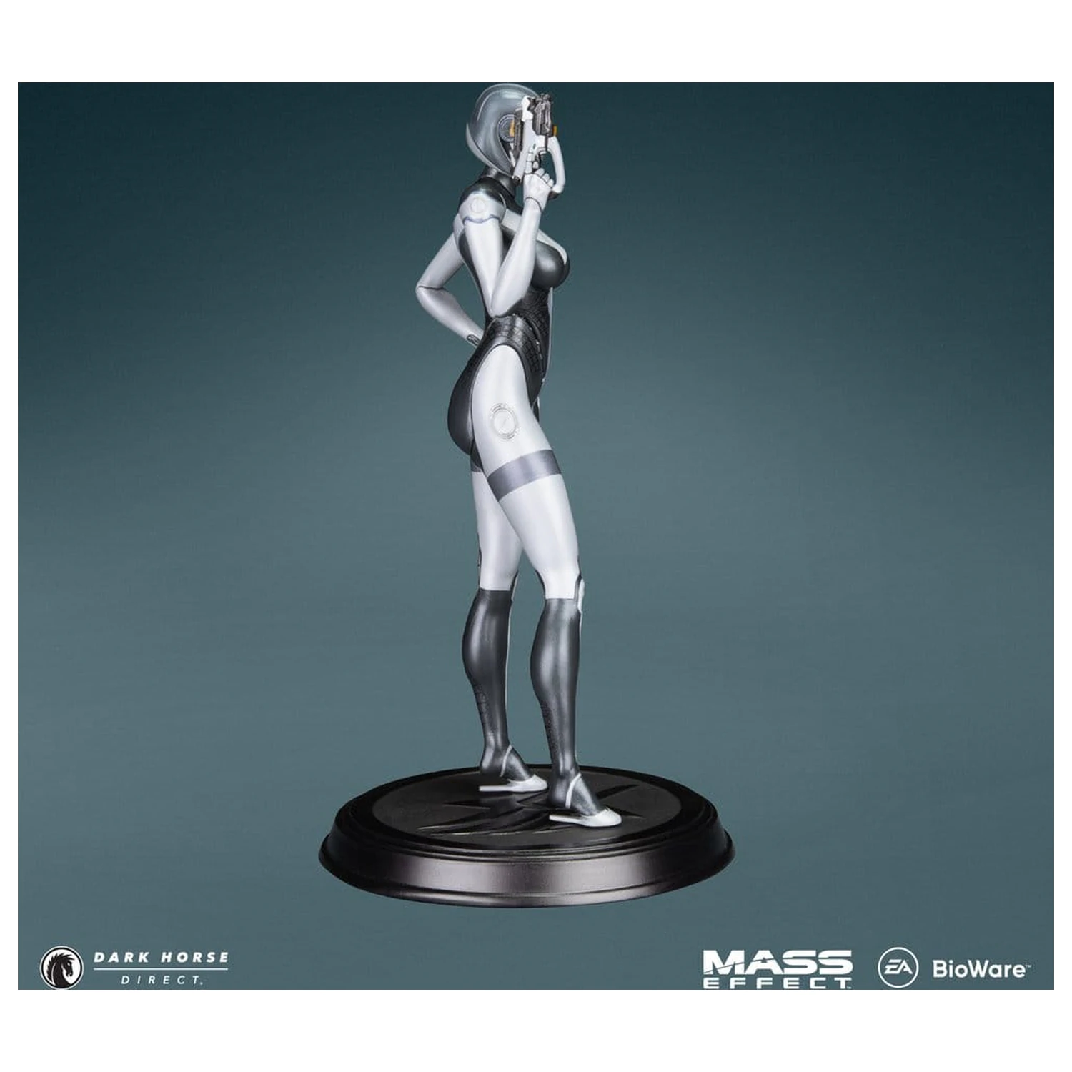 Mass Effect EDI PVC figura 22 cm termékfotó