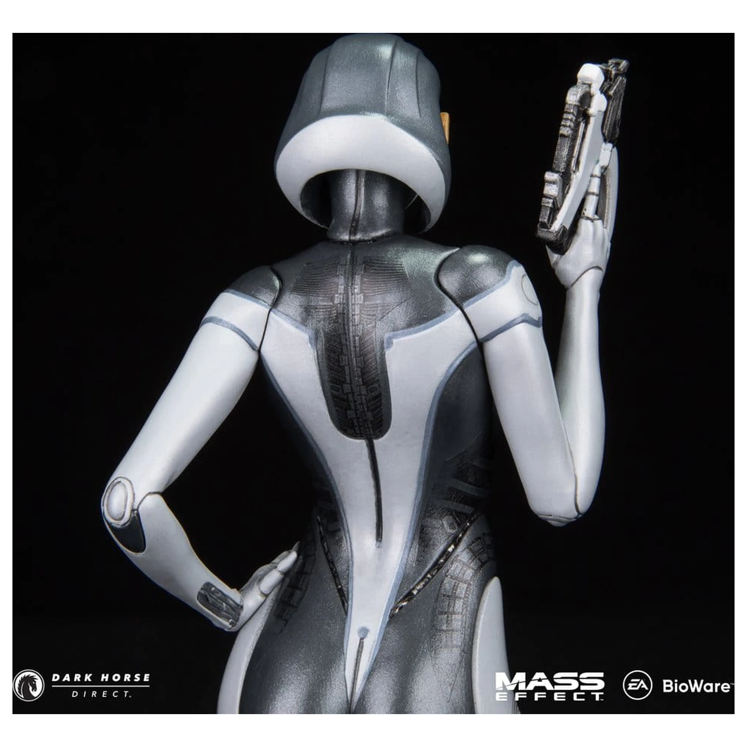 Mass Effect EDI PVC figura 22 cm termékfotó