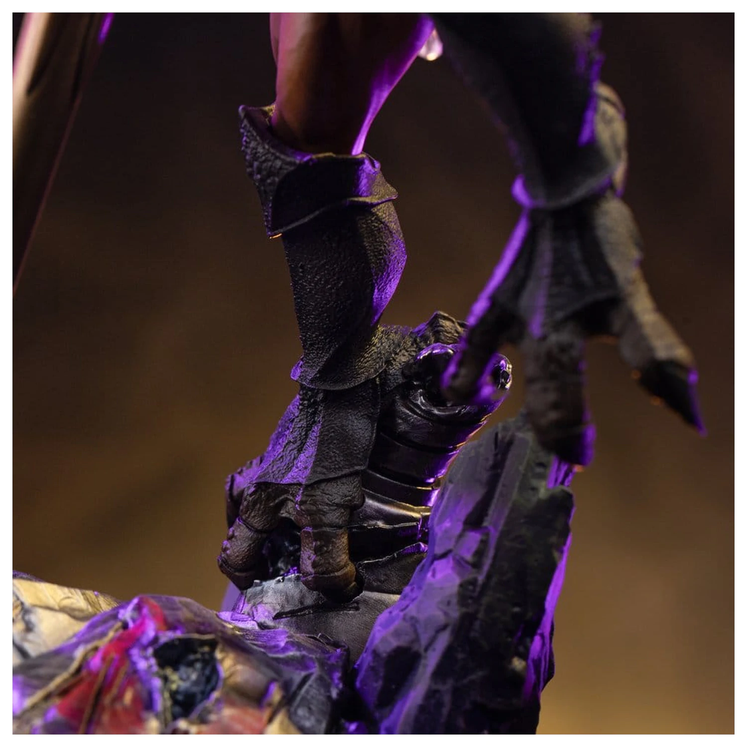Masters of the Universe Art Scale 1/10 Buzz-Off szobor figura 36 cm termékfotó