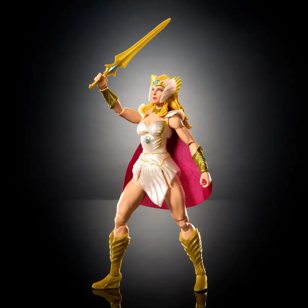 Masters of the Universe Core New Etheria She-Ra akciófigura 18 cm termékfotó