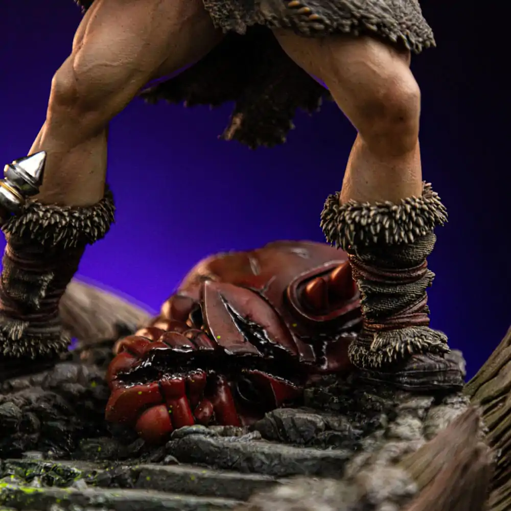 Masters of the Universe Deluxe Art Scale 1/10 He-Man Unleashed szobor figura 34 cm termékfotó