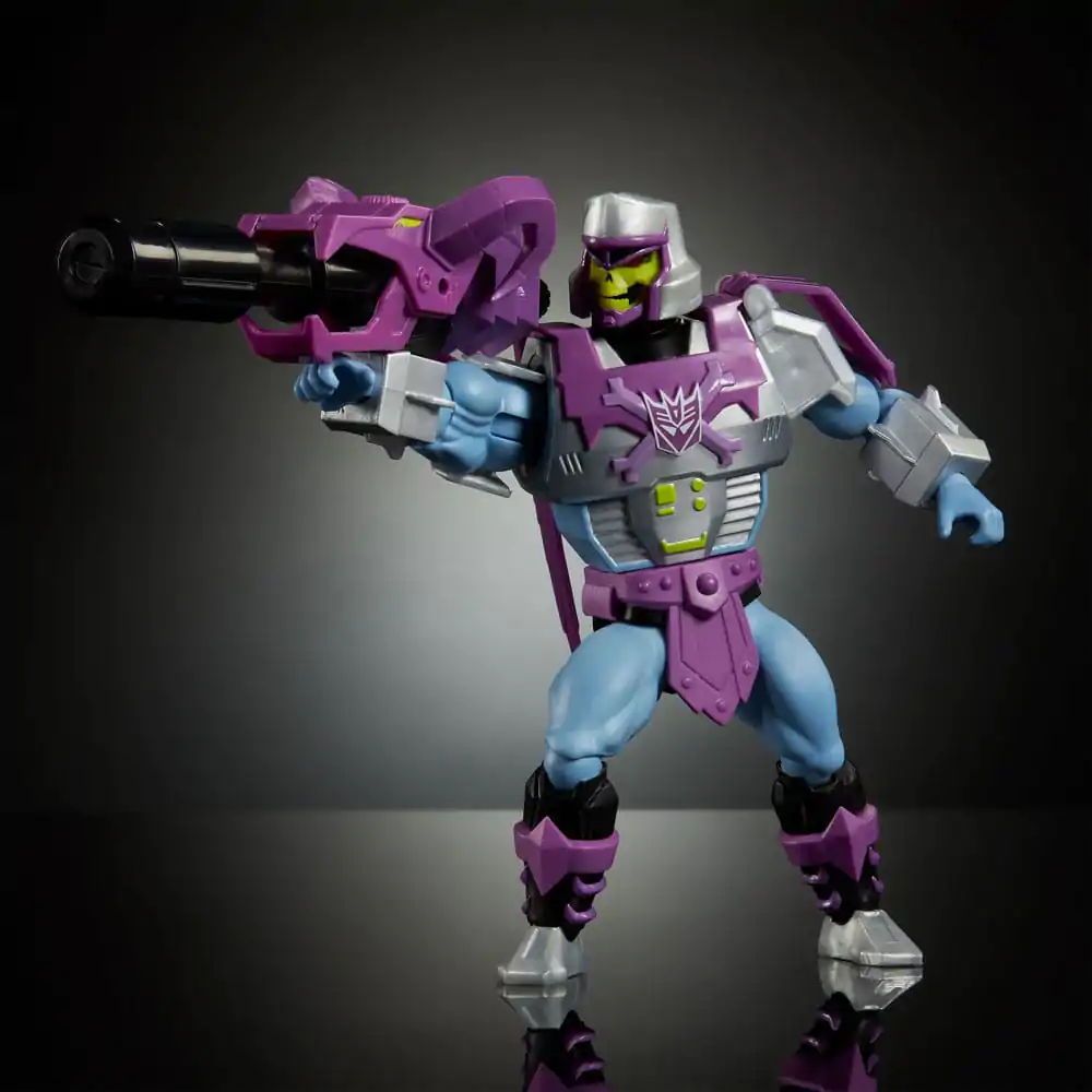 Masters of the Universe x Transformers Megatron Armor Skeletor  Exkluzív akciófigura 14 cm termékfotó