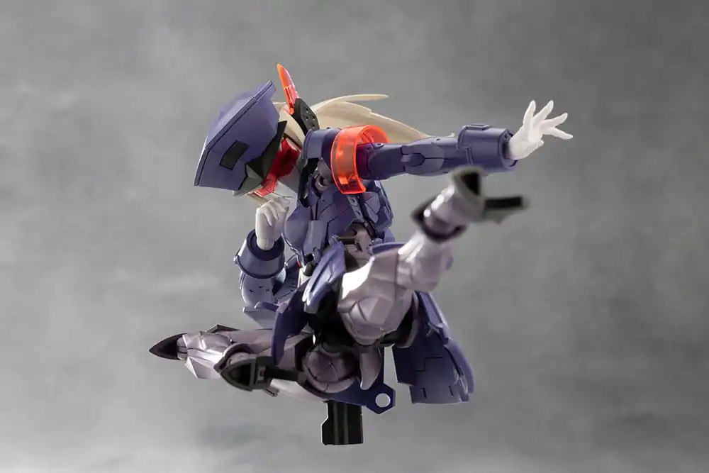 Megalomaria Unlimited Universe Valiant modell készlet 16 cm termékfotó