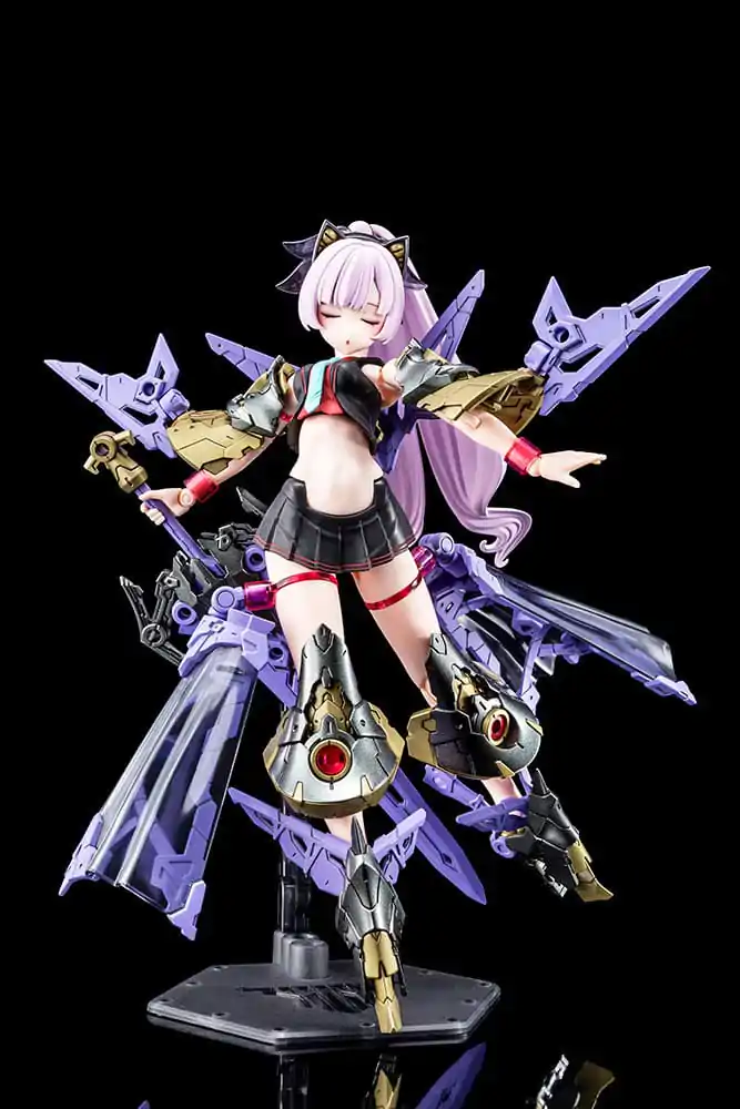 Megami Device Plastic Model Kit 1/1 Buster Doll Paladin Darkness Claw 17 cm termékfotó