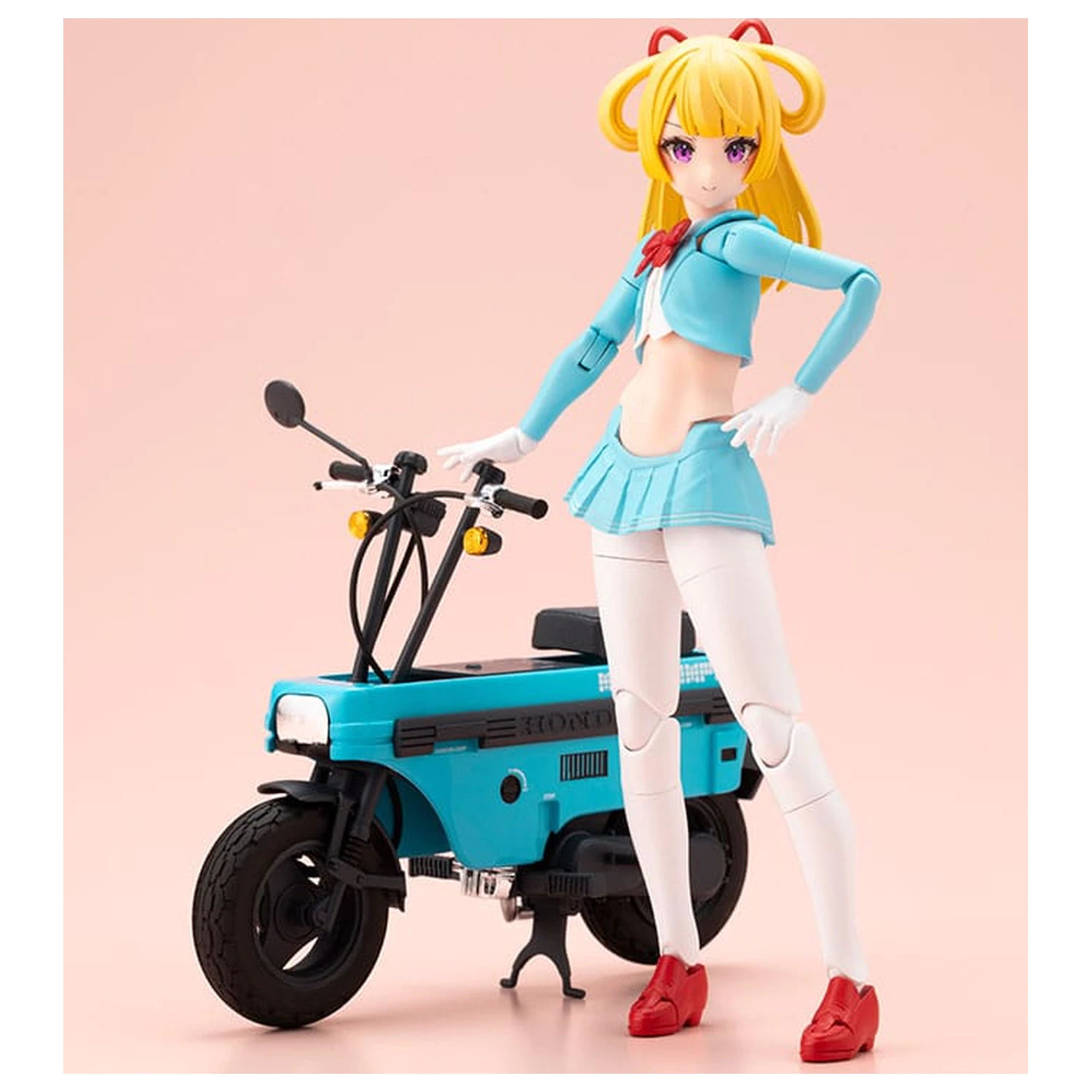 Megami Device Buster Doll Series Műanyag modell készlet 1/1 Knight Alice with Honda AB12 Motocompo 15 cm  termékfotó