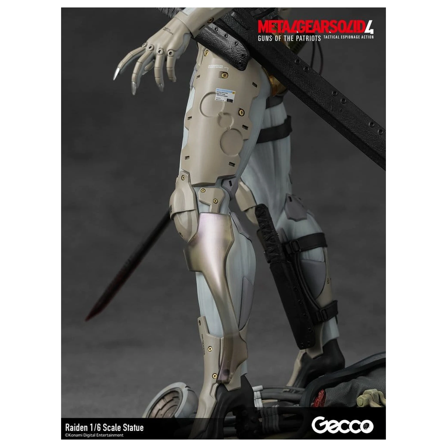 Metal Gear Solid 4 Guns of the Patriots 1/6 Raiden szobor figura 32 cm termékfotó