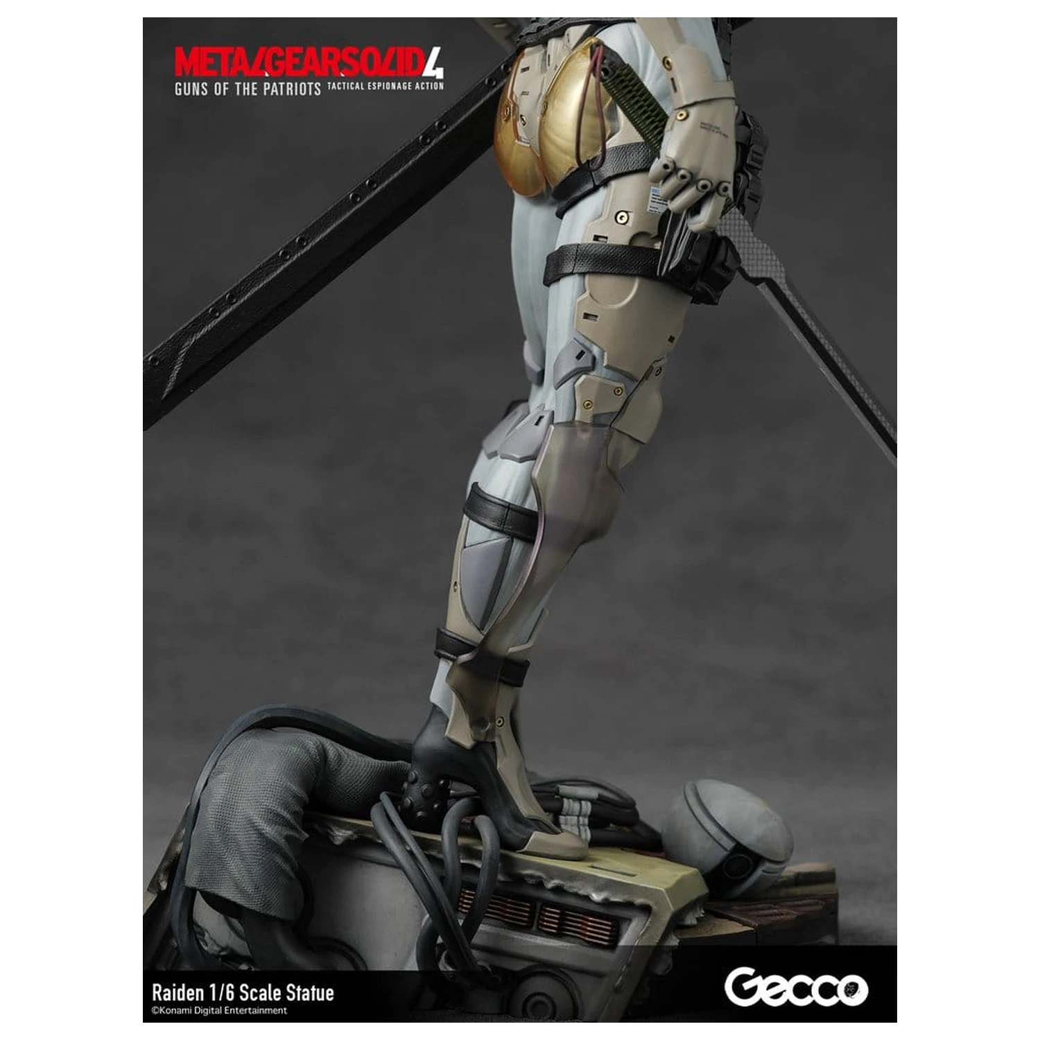 Metal Gear Solid 4 Guns of the Patriots 1/6 Raiden szobor figura 32 cm termékfotó