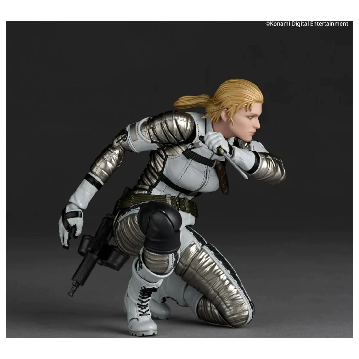 Metal Gear Solid Delta The Boss figura Revoltech A.Y. 15.5cm termékfotó