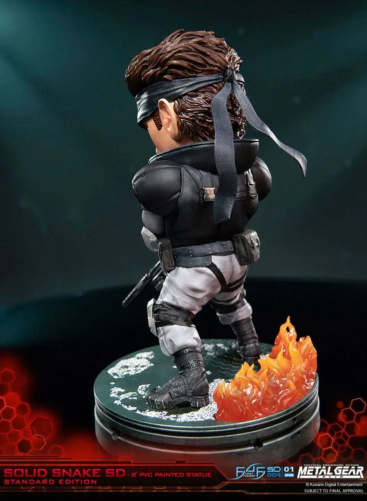 Metal Gear Solid Solid Snake SD PVC szobor figura 20 cm termékfotó