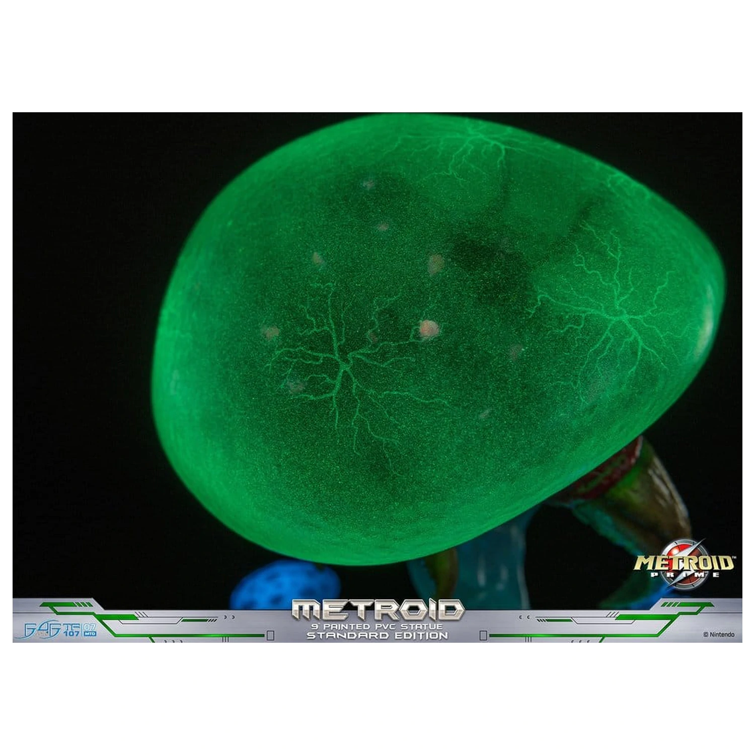 Metroid Prime PVC figura Metroid (Standard) (Glow in the Dark) 21 cm termékfotó