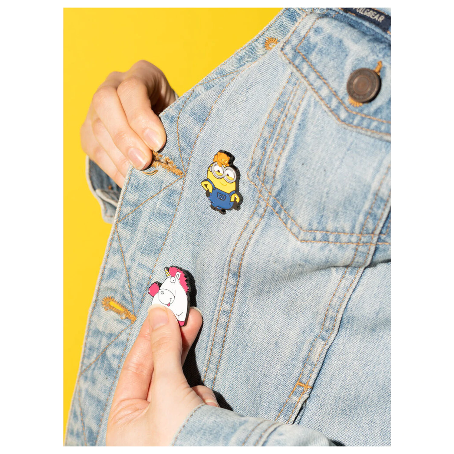 Minions 4 db-os kitűző csomag  termékfotó