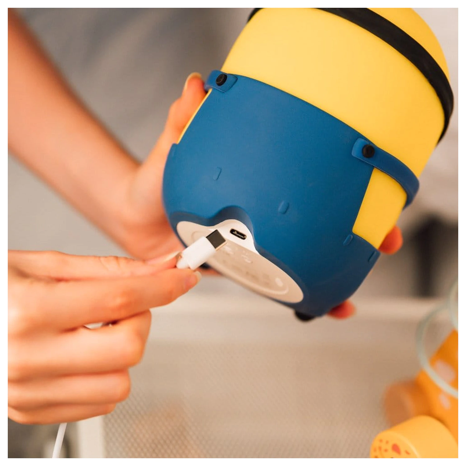 Minions squishy lámpa termékfotó