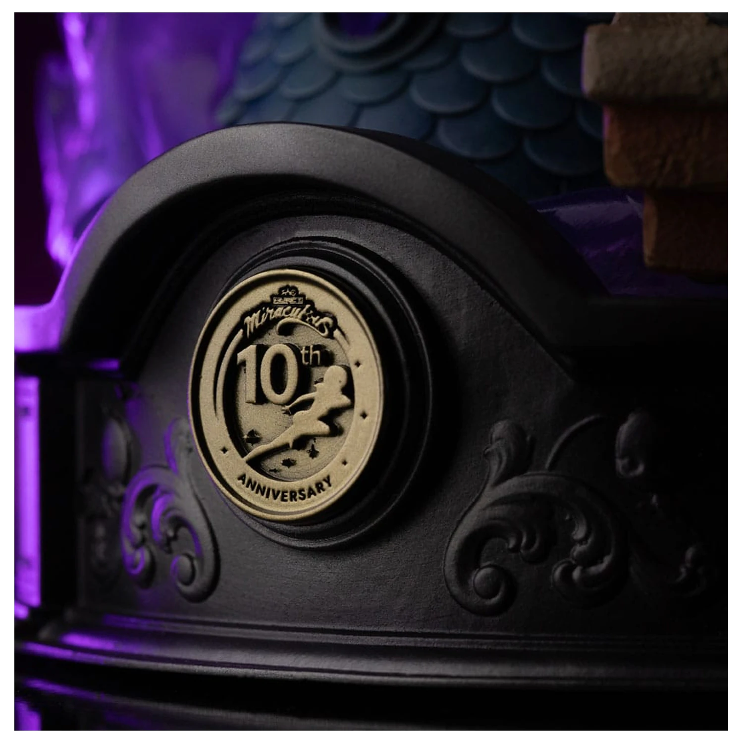 Miraculous Deluxe Art Scale 1/10 Lady Bug and Cat Noir Signed Edition szobor figura 23 cm termékfotó