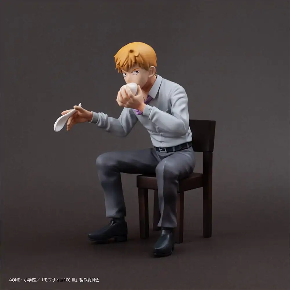 Mob Psycho 100 III x Bunbougu Cafe 2022 Arataka Reigen PVC szobor figura 14 cm termékfotó
